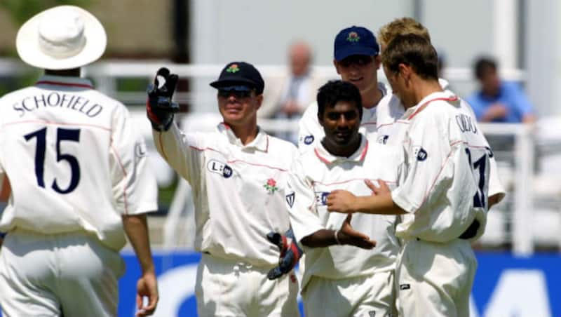 You need more than a pot of gravy to stop a rampant Muttiah Muralitharan (third from left) &Acirc;&copy; Getty Images