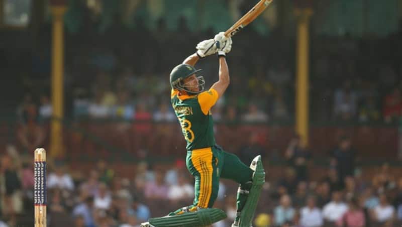 Farhaan Behardien goes over cover to pick a six. His innings helped South Africa put up a good score &Acirc;&copy; Getty Images