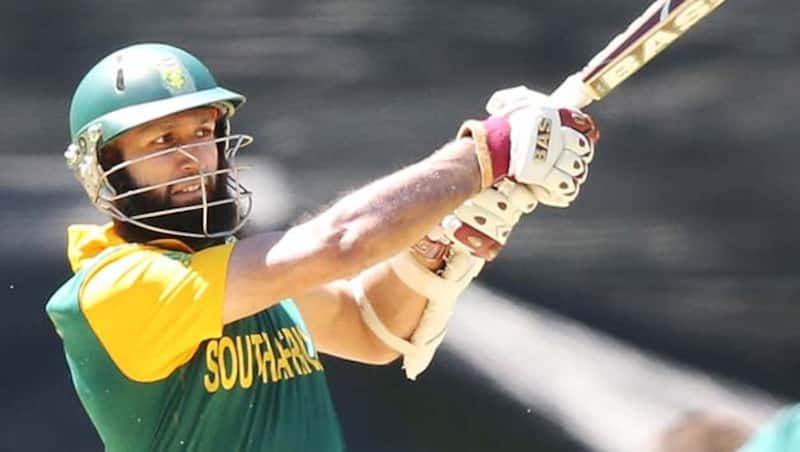 Hashim Amla (above) scored 17 off 25 while Quinton de Kock scored 27 off 35 to bring up the stand &Acirc;&copy; Getty Images