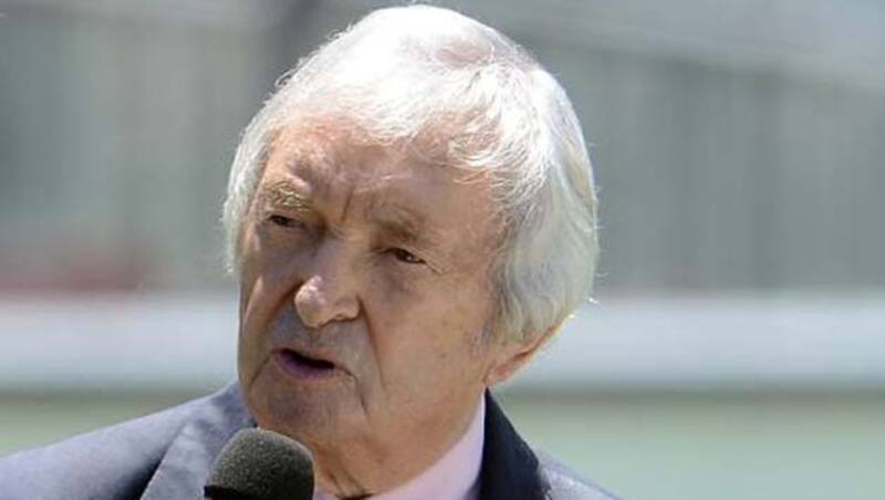 Richie Benaud has worked in the commentary box since retiring from Test cricket in 1964 &copy; AFP
