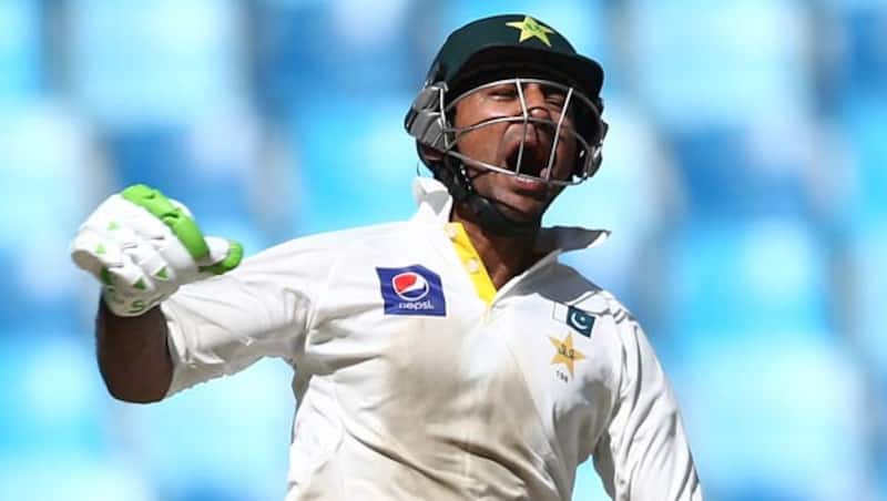 Sarfraz Ahmed became the first wicket-keeper batsman to score three Test tons in one season © Getty Images