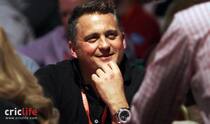 Darren Gough helps raise funds for York Against Cancer