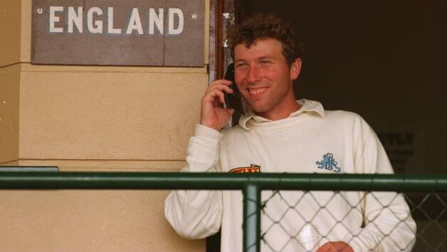 This is a perfectly acceptable way of using a mobile phone during a cricket match © Getty Images