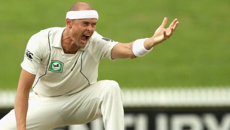 The Chris Martin nobody remembers. Pace, movement, bounce, sweat, and aggression made him the spearhead of the New Zealand attack. &copy; Getty Images