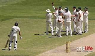 Nathan Lyon’s tribute to Phil Hughes