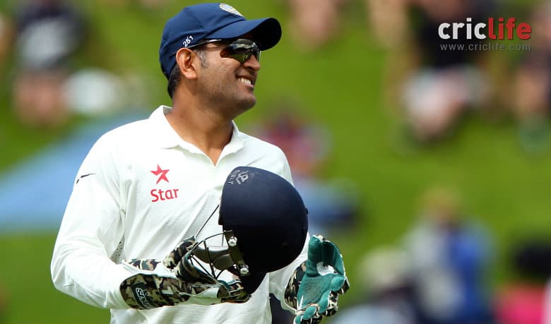 The cricket world pays tribute to MS Dhoni on Twitter