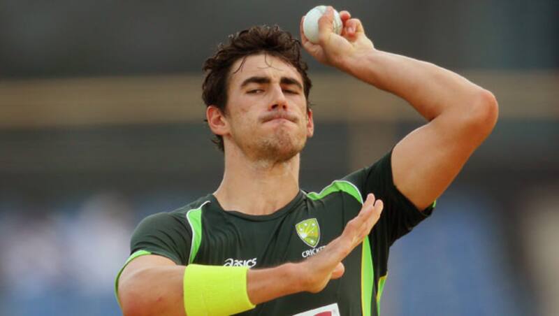 Mitchell Starc took two wickets in the first over of the England innings © Getty Images (File Photo)