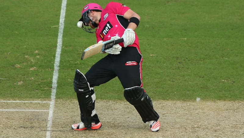 Riki Wessels hit on helmet by Kane Richardson delivery during Big Bash League semi-final