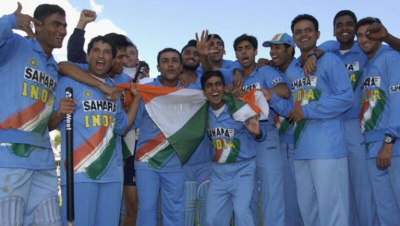 The victorious Indian team after winning the Natwest Trophy in 2002 &Acirc;&copy; Getty Images
