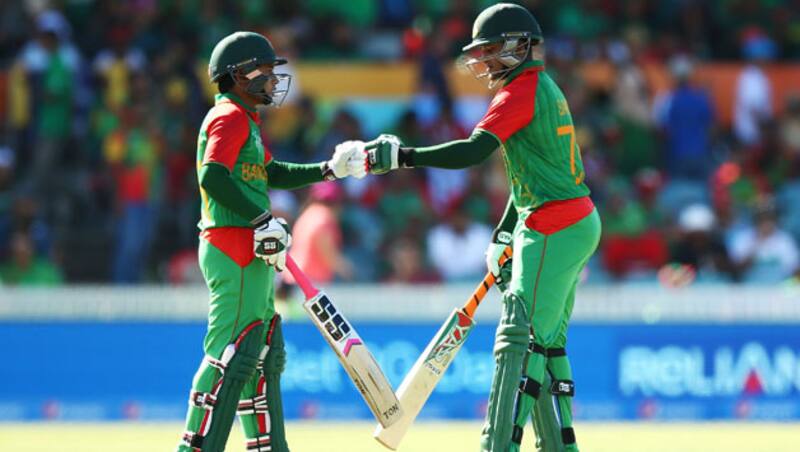 Mushfiqur Rahim (left) along with teammate Shakib Al Hasan put up a 114-run partnership for the fifth-wicket &Acirc;&copy; Getty Images