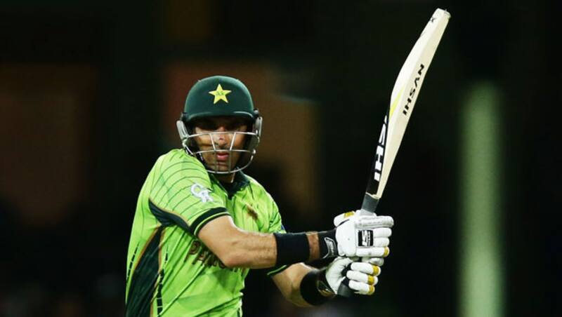 Misbah-ul-Haq scored his half-century and is batting on 63 &Acirc;&copy; Getty Images