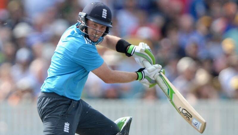 Ian Bell got off to a good start but failed to convert it into a big score &Acirc;&copy; Getty Images
