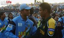 Aaron Finch completes century for Australia against England at ICC Cricket World Cup 2015