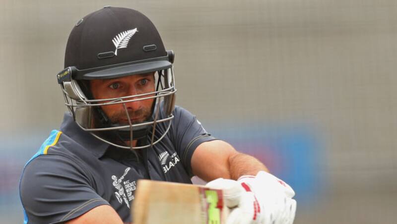 Grant Elliott is on 78 © Getty Images