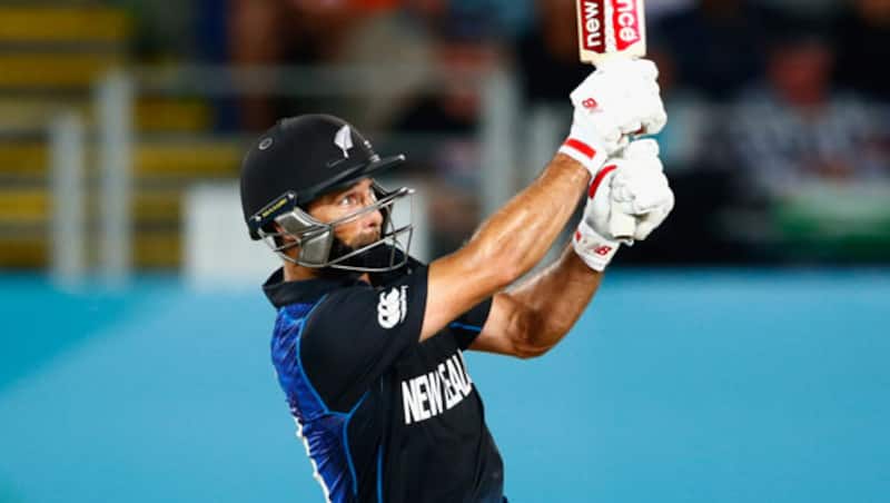 Grant Elliott hit a six off Dale Steyn to take New Zealand into the final of the tournament &Acirc;&copy; Getty Images