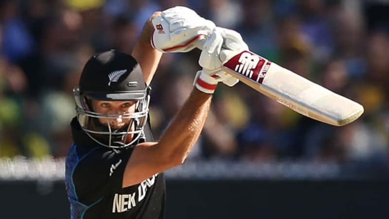 Grant Elliott looks set to get a big score today &copy; Getty Images