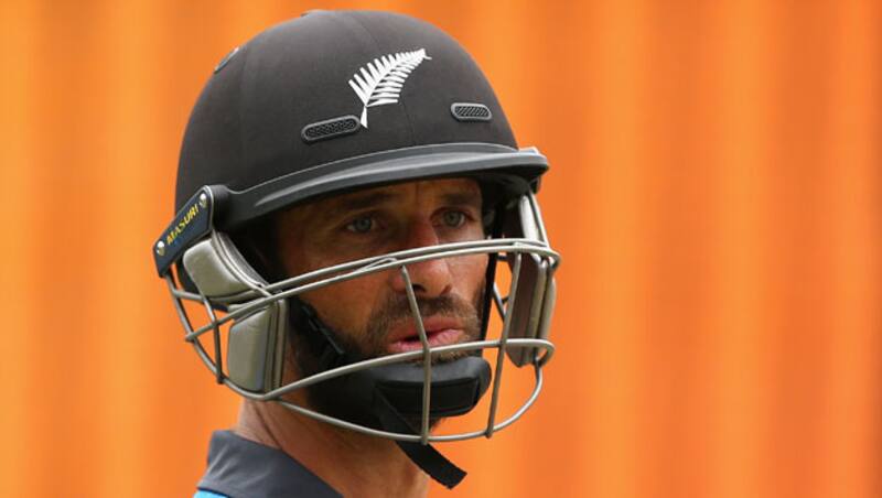 Grant Elliott (above) was dismissed for a healthy 83 by fast-bowler and all-rounder, James Faulkner after being caught behind by Brad Haddin © Getty Images