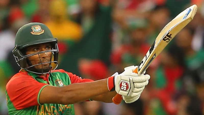 Mahmudullah's fifty came off 50 deliveries including five boundaries and a six along with a strike rate of 106.00 © Getty Images