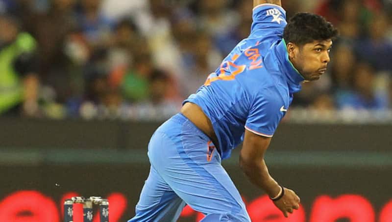 Umesh-Yadav-of-India-bowls-2