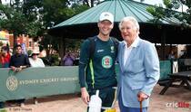 Former Australian PM Bob Hawke visits team at SCG ahead of ICC Cricket World Cup 2015 semi-final against India
