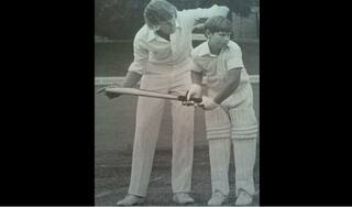 Look, who is coaching Robin Smith!