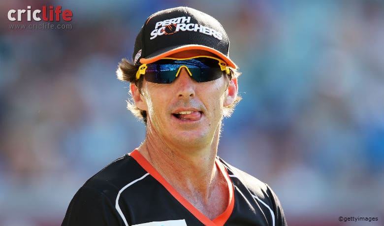 Brad Hogg: Bowlers can’t wear helmets, so it’s up to the authorities to look after the well-being of spinners