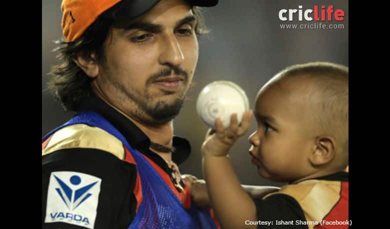 Ishant Sharma playing with Shikhar Dhawan’s son, Zoravar