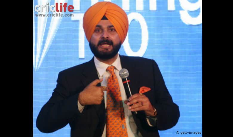 OMG! What did Navjot Sidhu do!