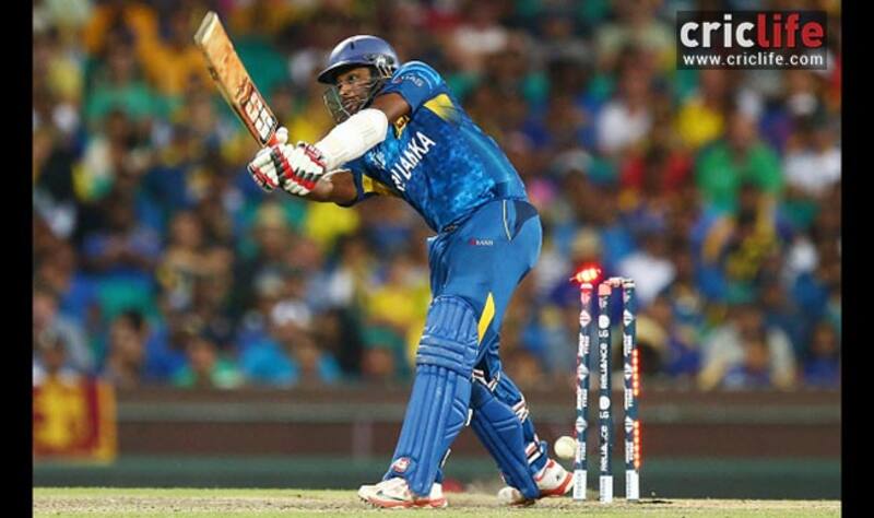 Mitchell Starc shatters the stumps of Seekuge Prasanna