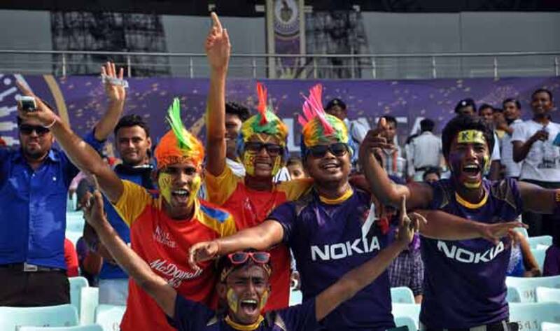 The crowd cheering for their teams in IPL 2015 &Acirc;&copy; IANS (File Photo)