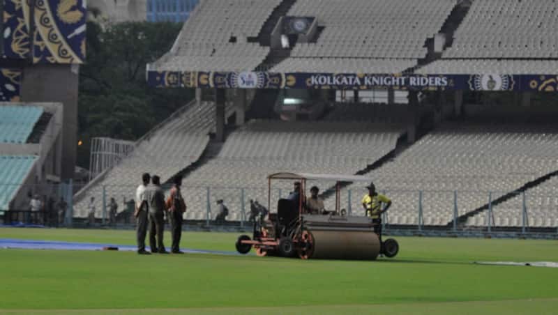 MI and CSK will compete in the final of IPL 2015 at Eden Gardens, Kolkata &Acirc;&copy; IANS
