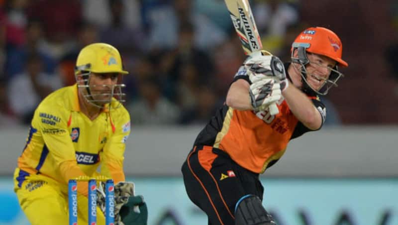 Eoin Morgan (right) was dismissed for 63 by Shane Watson after being caught by Steven smith at long off &Acirc;&copy; IANS