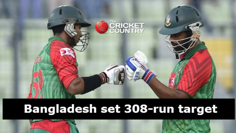 Soumya Sarkar (Left) and Tamim Iqbal gave Bangladesh a fly start, but the middle order failed to utilise it &Acirc;&copy; AFP
