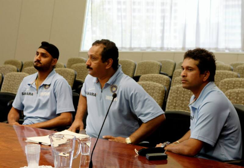 MV Sridhar (middle) was one of the shrewdest brains in Indian cricket
