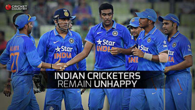 Indian team are currently in lot of discomfort © AFP