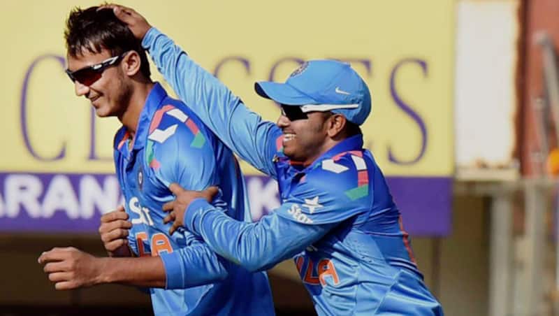 Akshar Patel recorded figures of 3 for 17 &copy; PTI