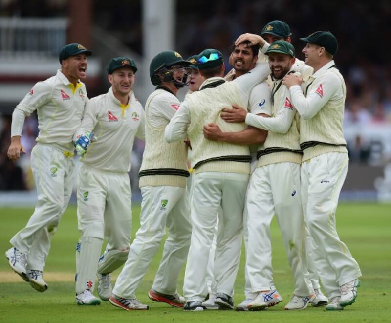 Australia were right on top throught the tour match against Derbyshire © Getty Images