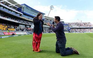 A glimpse of romance at the Ashes war zone