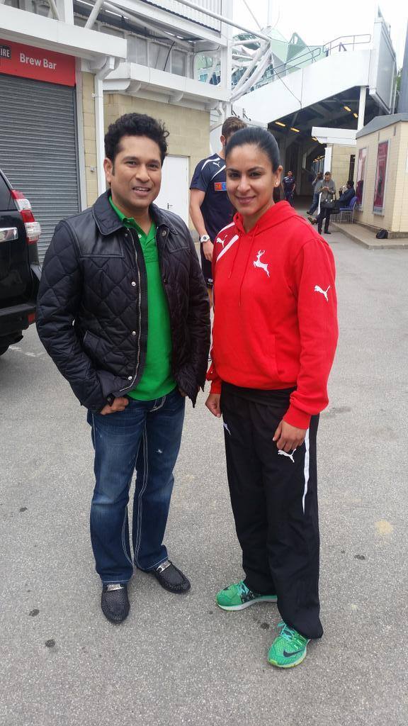 English cricketer of Indian origin Sonia Odedra meets Sachin Tendulkar