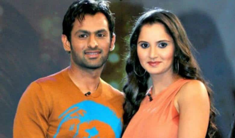 Sania Mirza cheers for husband Shoaib Malik in Colombo