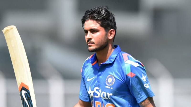 Manish Pandey hit two sixes and two fours in his 38-ball 50 © PTI