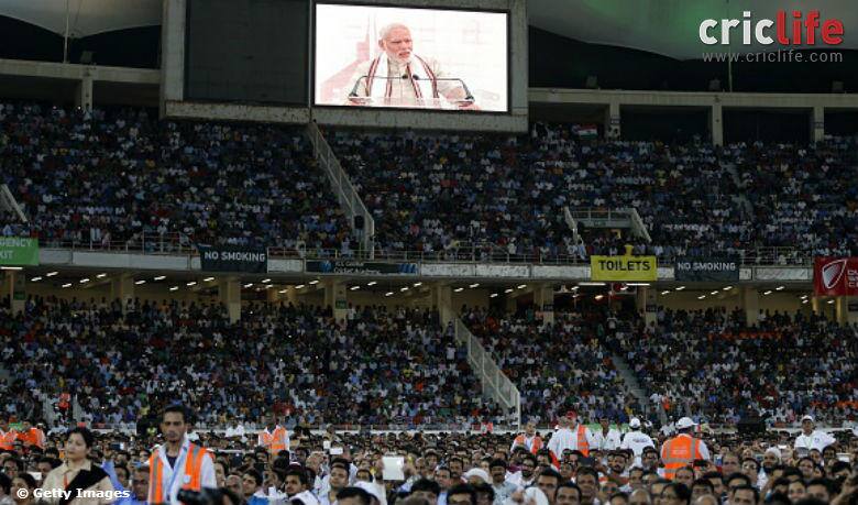 Ramesh Srivats’s humourous take on Narendra Modi in Dubai!