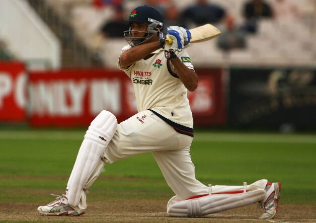 It never mattered whether it was the India colours or the Red Roses: VVS Laxman always gave it his all © Getty Images