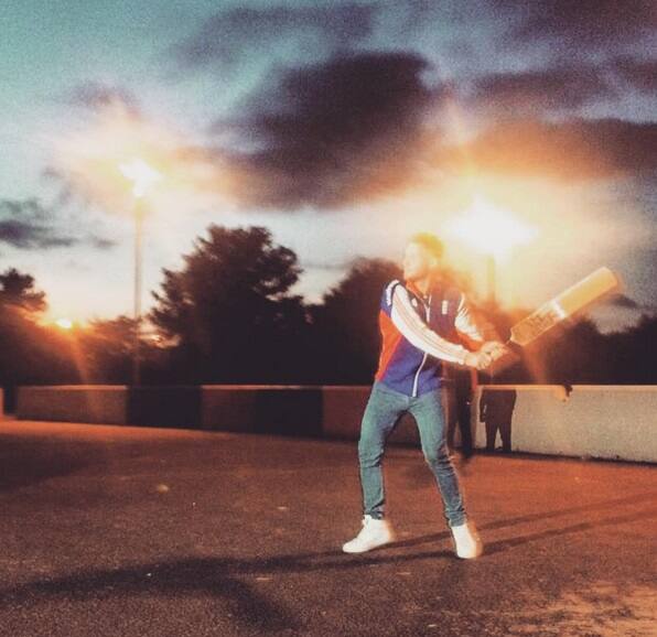 Ben Stokes tries his hands at street cricket