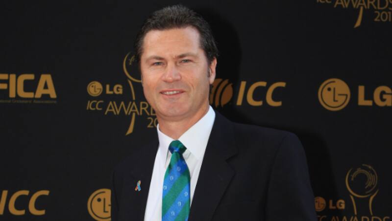 Simon Taufel has won ICC's best umpire award from 2004 to 2008 &Acirc;&copy; Getty Images