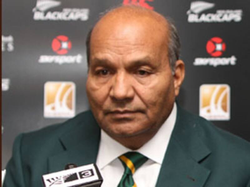 Pakistan's team manager Itikhab Alam feels that off-spinner Bilal Asif can be back in 2nd Test against England &Acirc;&copy; Getty Images