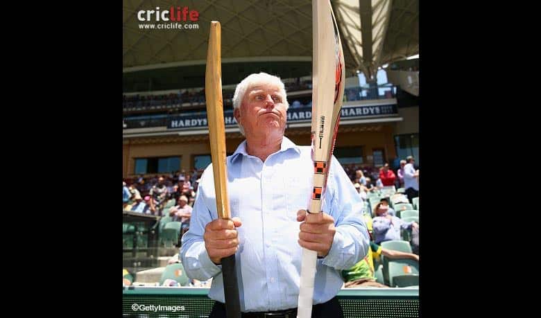 Barry Richards surprised with the thickness of the bat