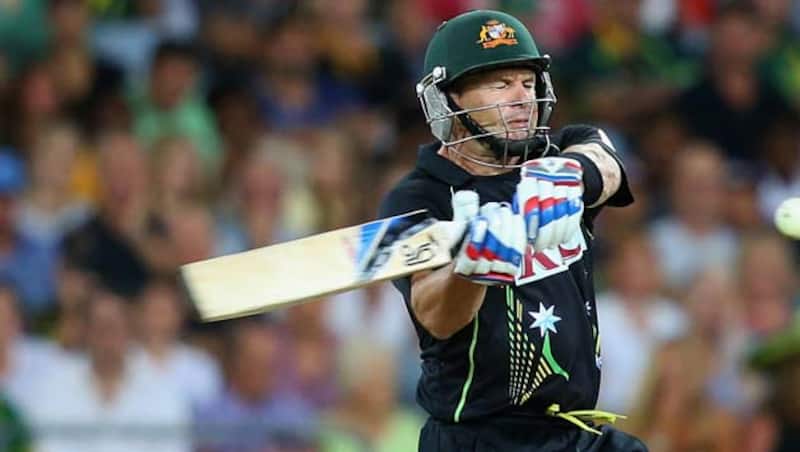 Brad Hodge suggested that the rules should be altered to give bowlers the same freedom which batsmen enjoy © Getty Images