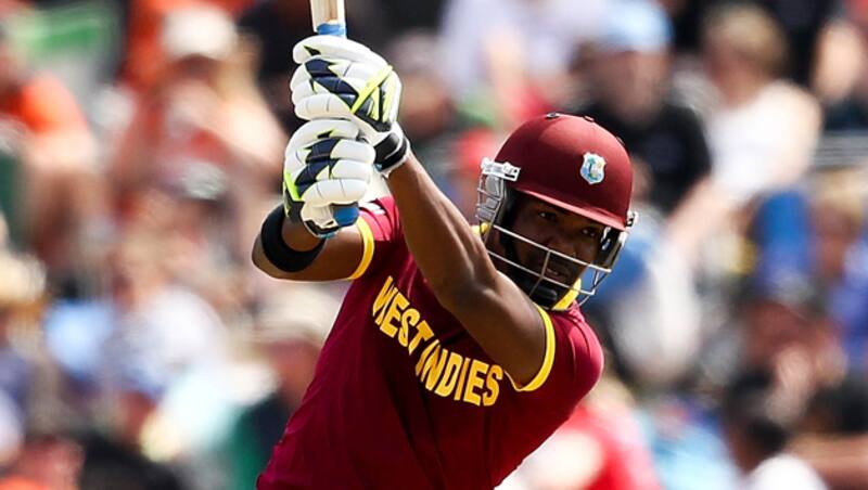 Darren Bravo was only WI batsman to stick around &copy; Getty Images