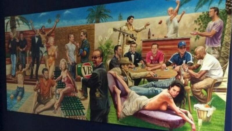 Shane Warne&acirc;s fantasy party. Sinatra stands in front of Mohammad Ali, and behind Mick Jagger. Screencap